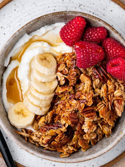 Homemade Protein Granola with Crunchy Clusters